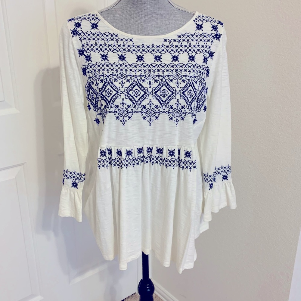 Crown and Ivy Top